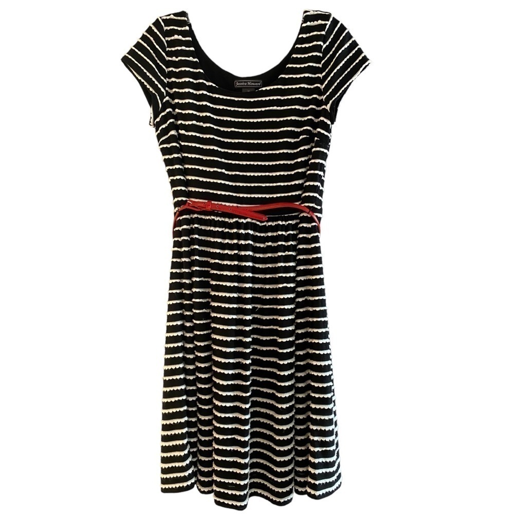 Dress stretchy knit textured with elastic waist black and white red belt 10
C
